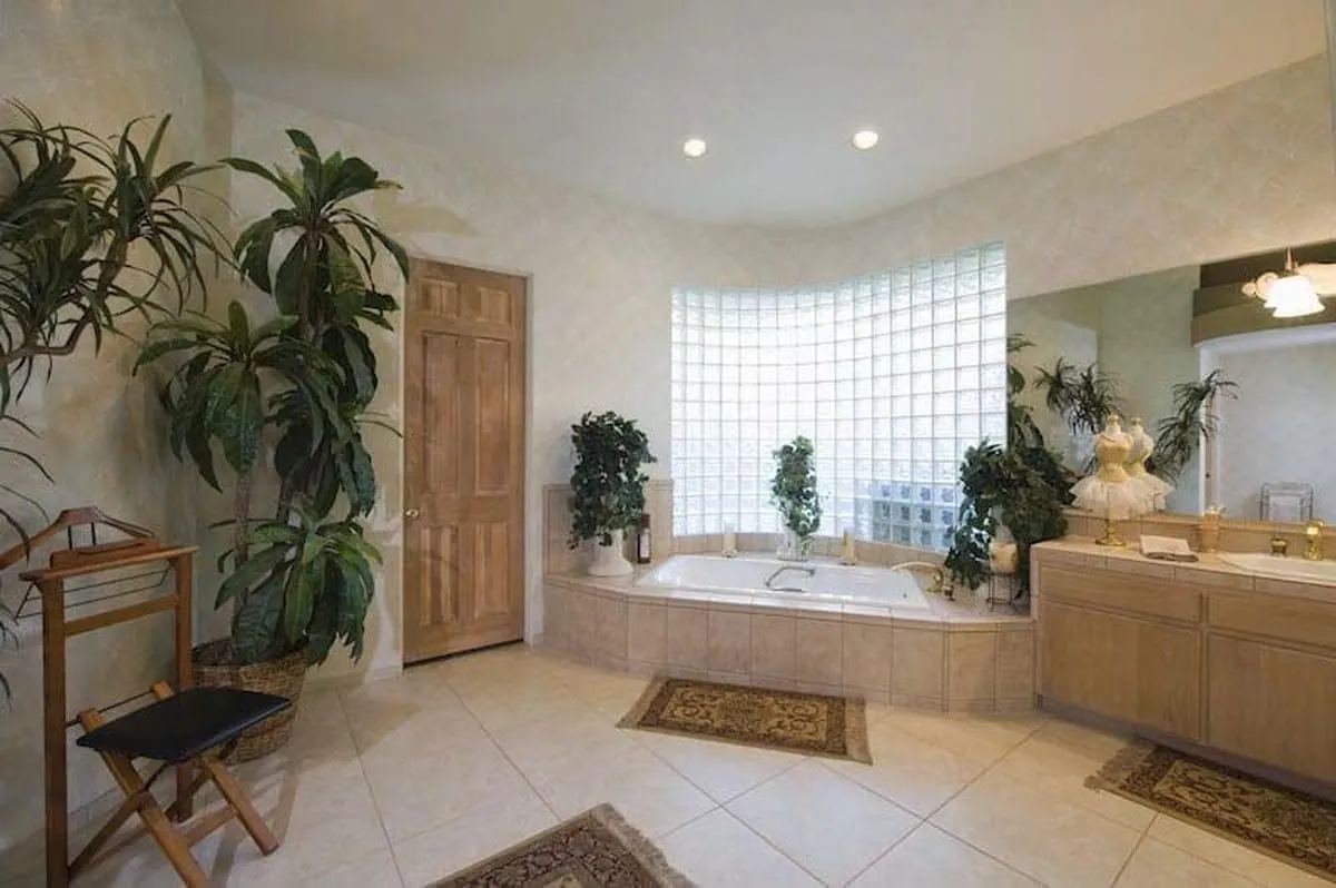 Read more about the article The Best Plants for Bathrooms
