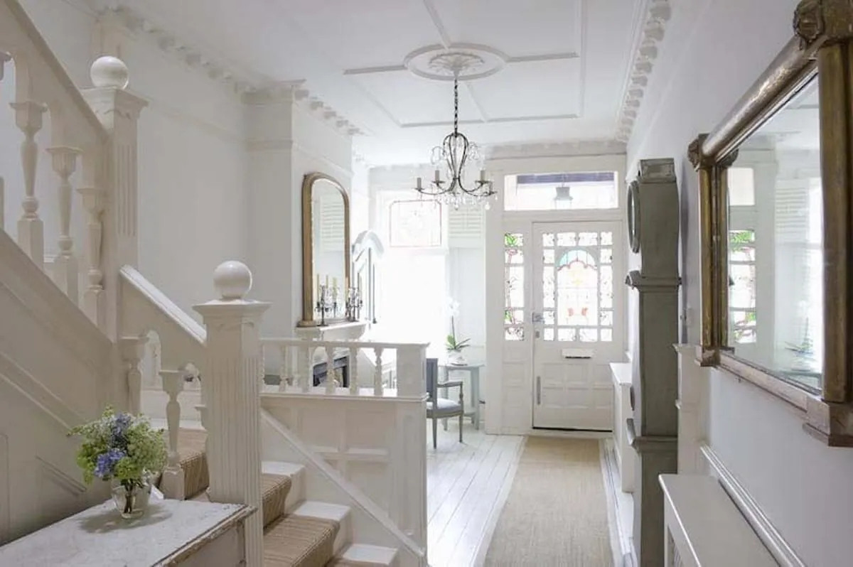 Read more about the article 5 ways to enhance your front entrance
