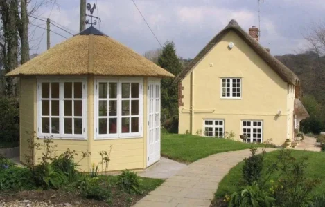Make An Extra Garden Room At Any Time Of Year