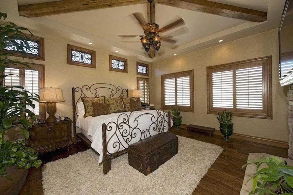 Read more about the article Keeping Your Bedroom Cool in the Summer Months
