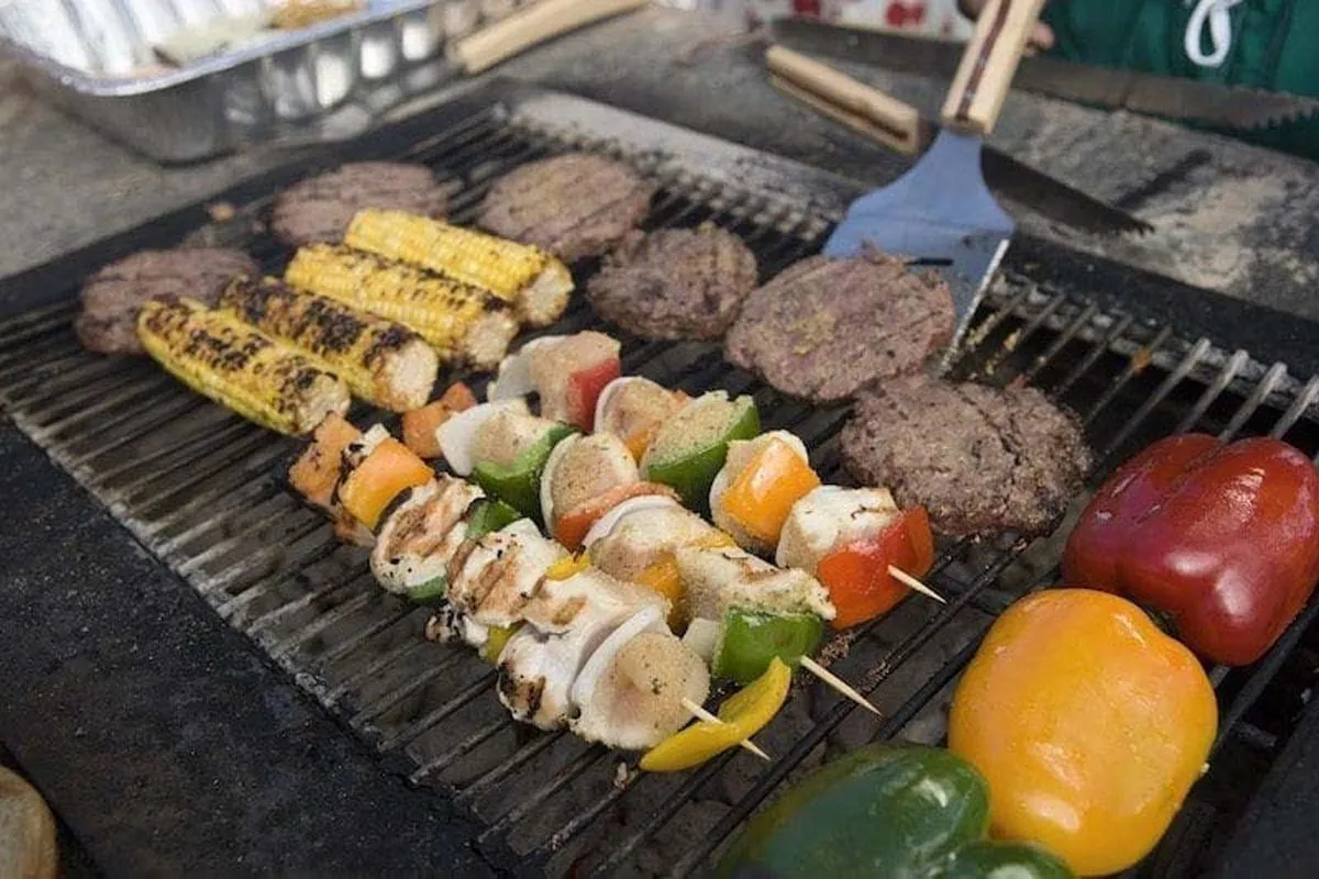 Read more about the article Outdoor Kitchens: More Than Barbecues and Parasols