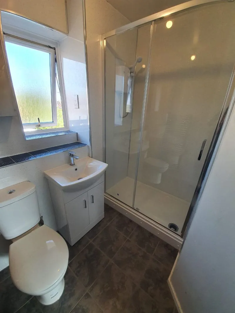 Read more about the article Mr and Mrs Merkelts Ensuite Bathroom, Alvaston