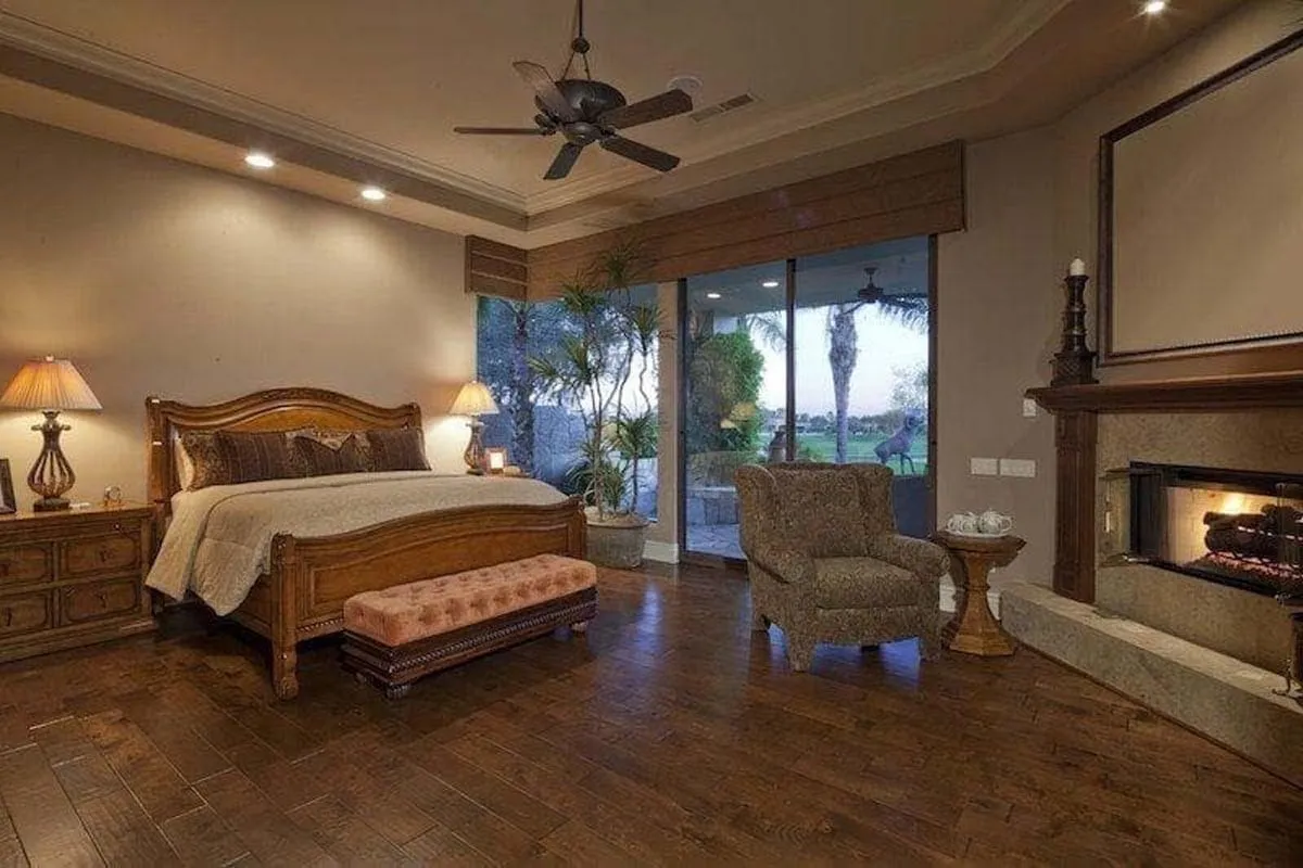 Read more about the article Bedroom Flooring: What’s Best for Your Boudoir and Your Home